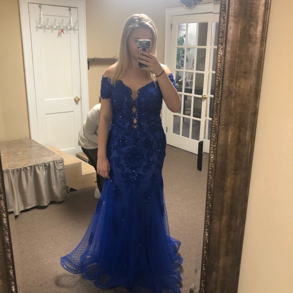 Prom Dress - Picture 3 of 6